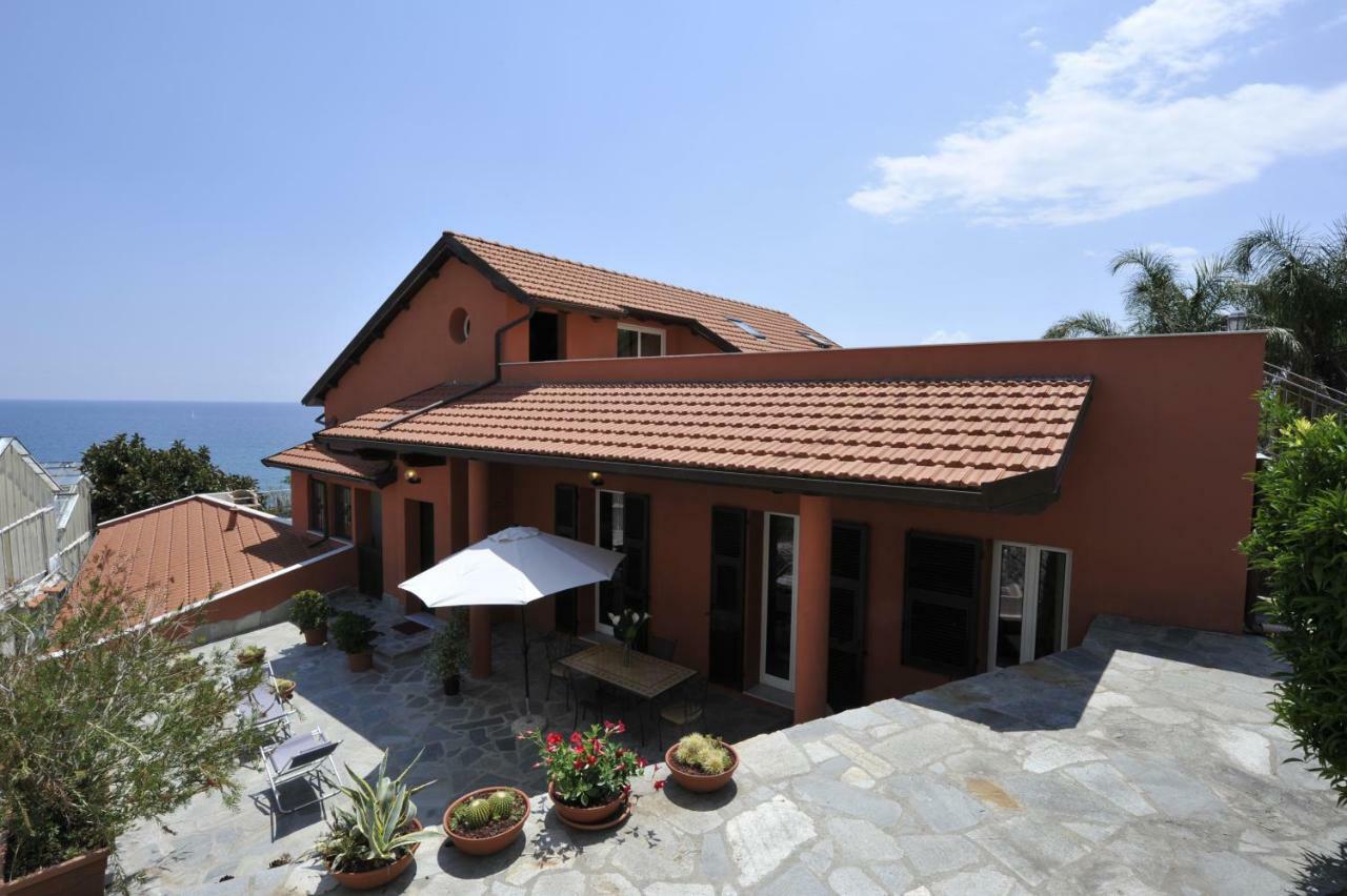Agriturismo La Tuffatrice إمبيريا المظهر الخارجي الصورة